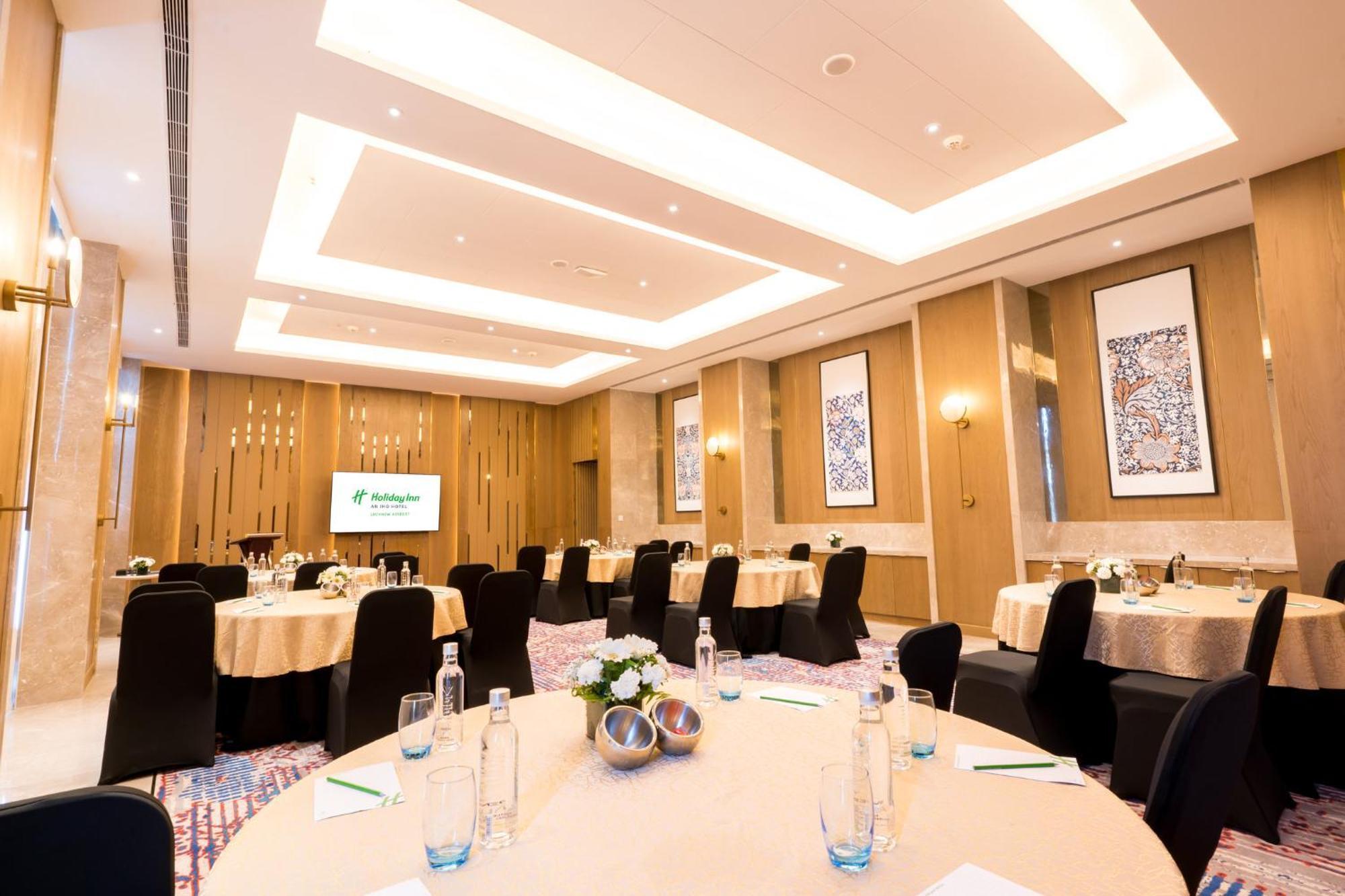 Holiday Inn Lucknow Airport By Ihg 외부 사진