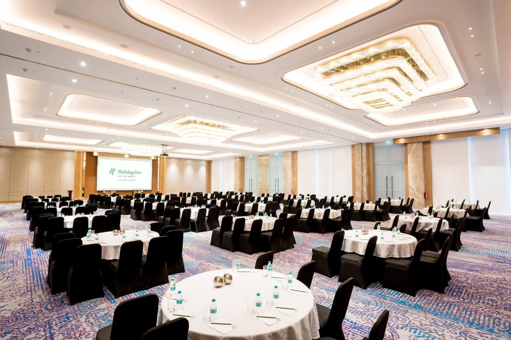 Holiday Inn Lucknow Airport By Ihg 외부 사진