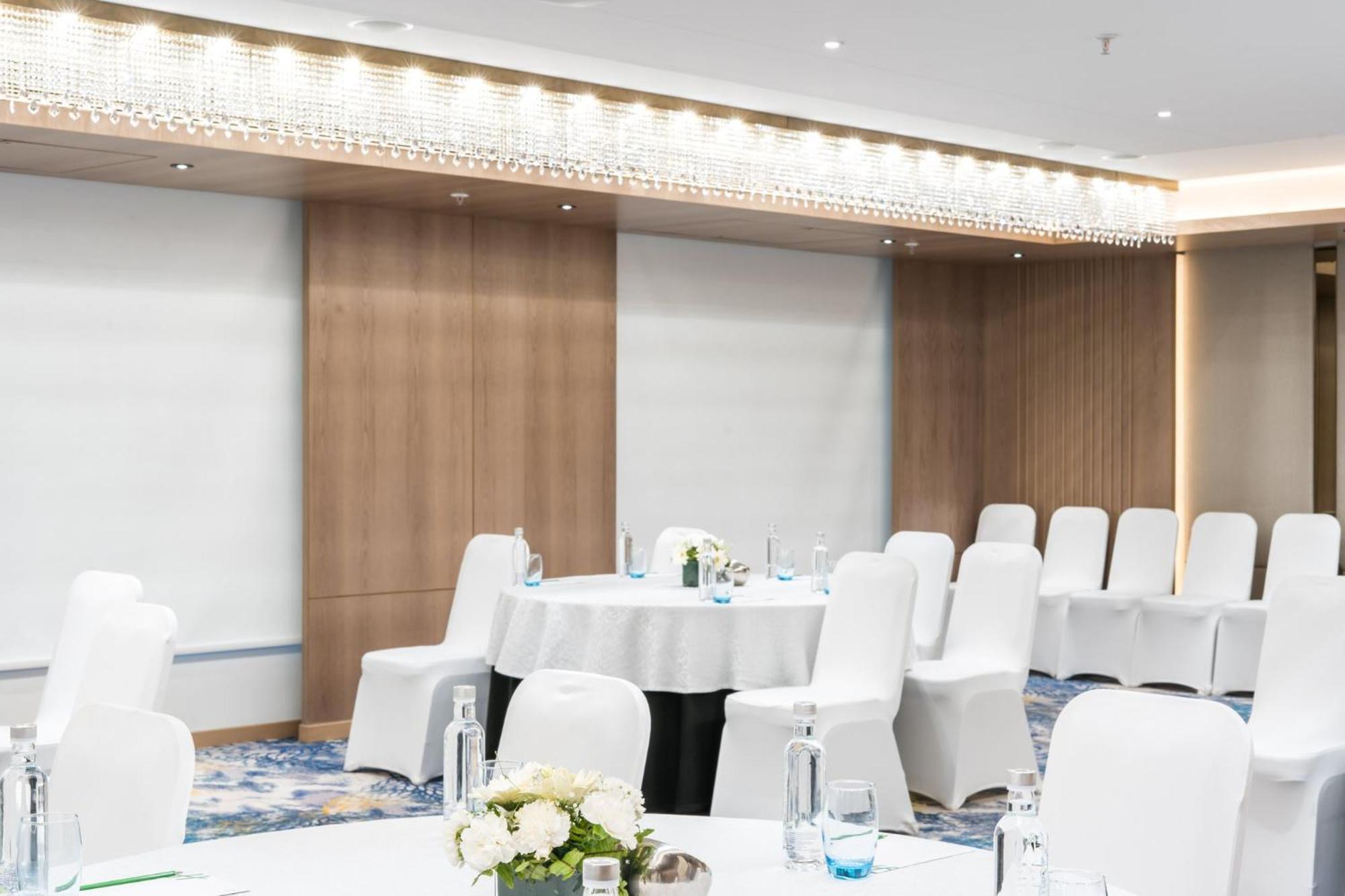 Holiday Inn Lucknow Airport By Ihg 외부 사진