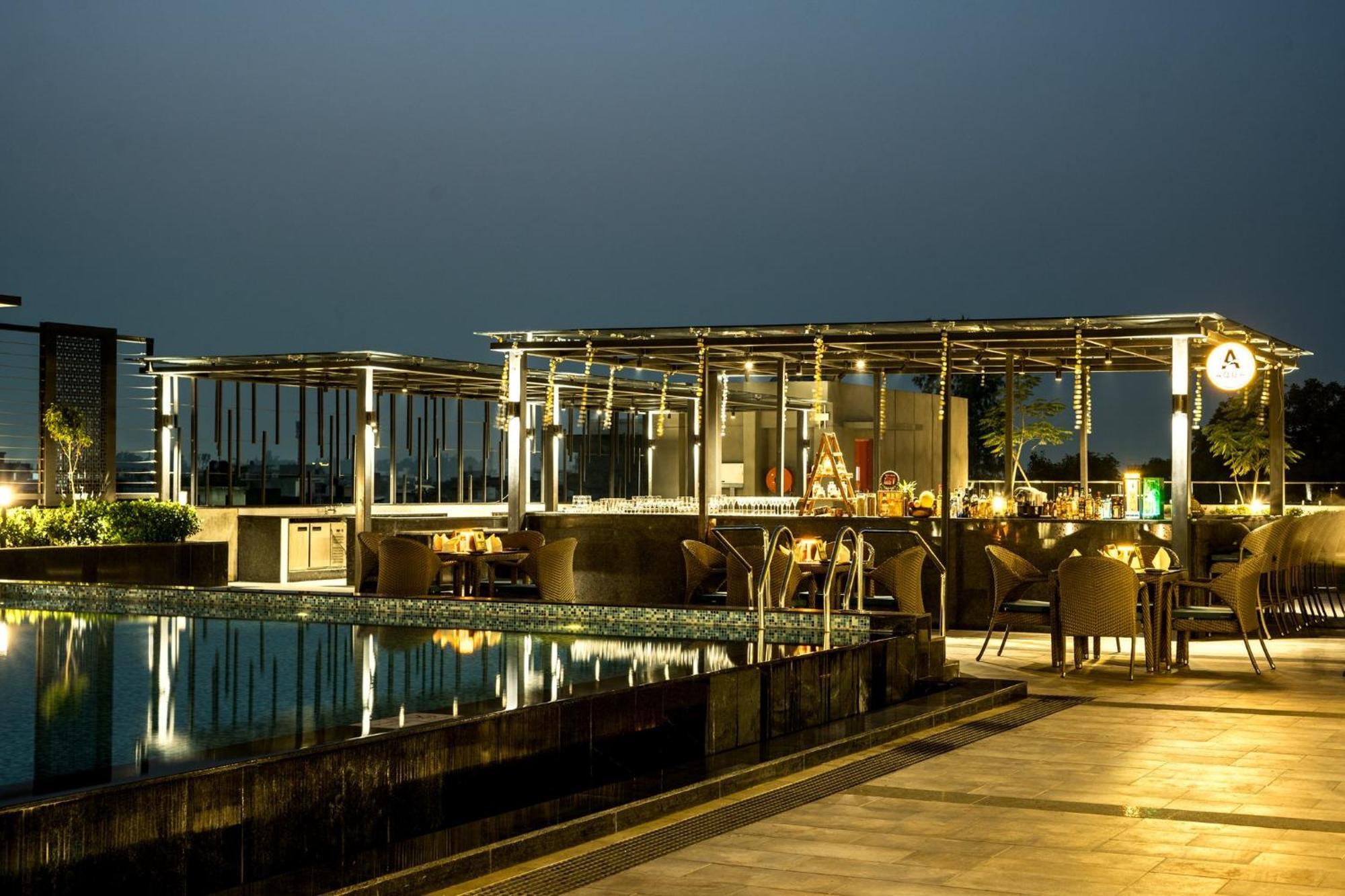 Holiday Inn Lucknow Airport By Ihg 외부 사진